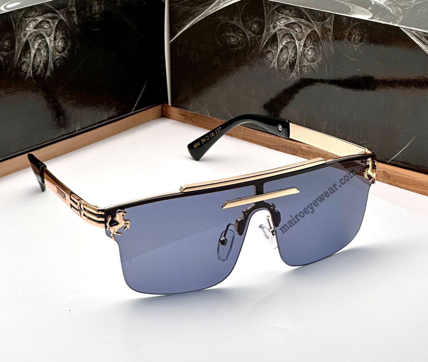 New fashion trendy one piece vintage big square frame Gold Black oversized Unisex Fashion sunglasses